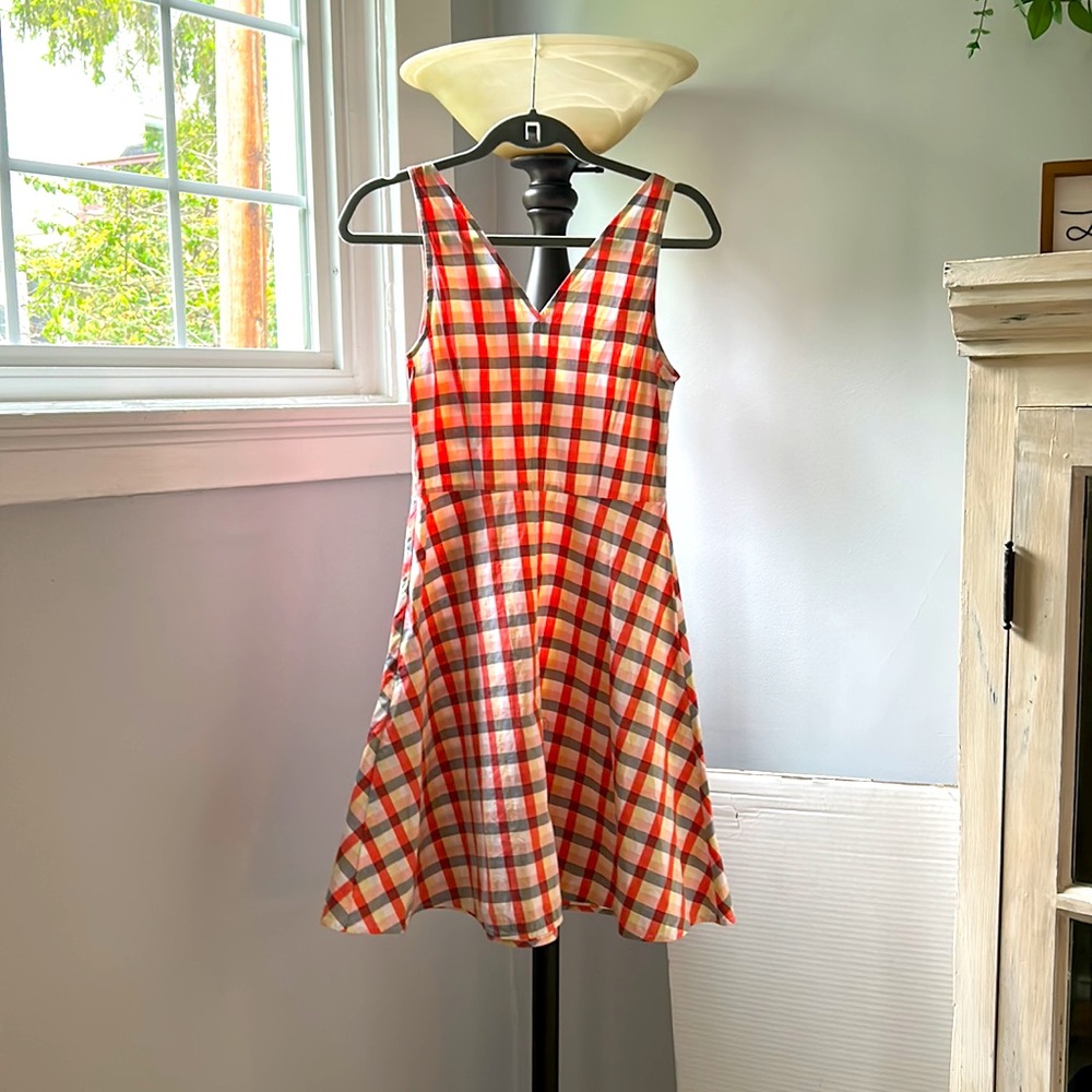 Spring dress - Picture 2 of 3
